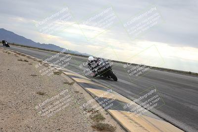 media/Sep-21-2025-Race Pace (Sun) [[98bf33ef95]]/Verified/3-Turn 11 Inside (850am)/